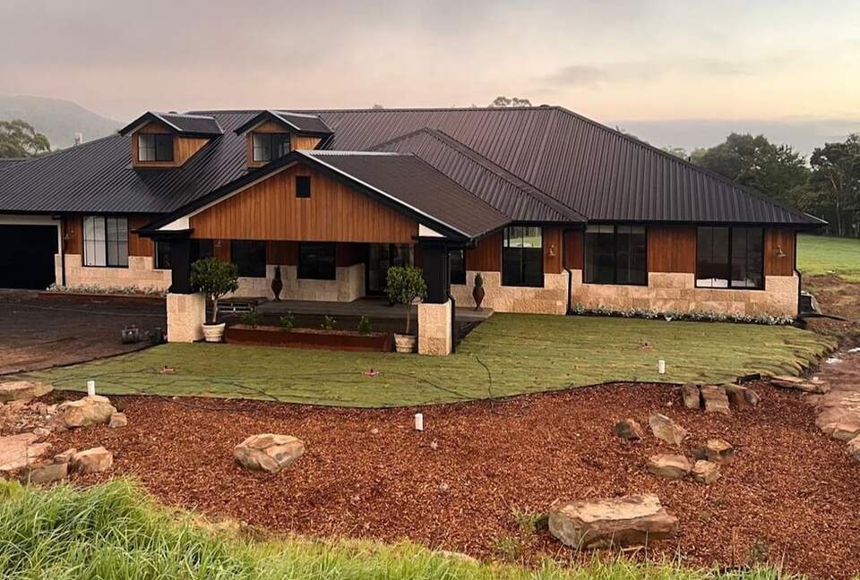 Sophisticated Escape in the Heart of Nature - Beaumont, Australia