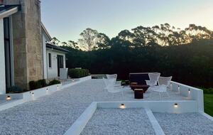 Sophisticated Escape in the Heart of Nature - Beaumont, Australia