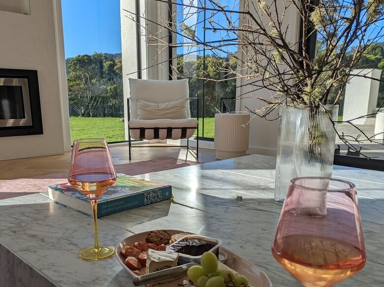 Sophisticated Escape in the Heart of Nature - Beaumont, Australia