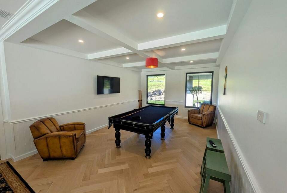 Sophisticated Escape in the Heart of Nature - Beaumont, Australia