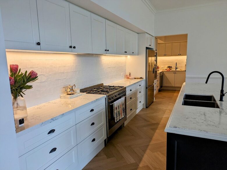 Sophisticated Escape in the Heart of Nature - Beaumont, Australia