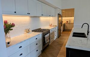 Sophisticated Escape in the Heart of Nature - Beaumont, Australia