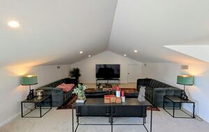 Sophisticated Escape in the Heart of Nature - Beaumont, Australia