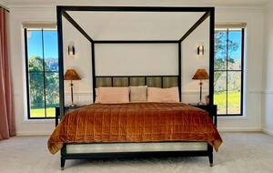 Sophisticated Escape in the Heart of Nature - Beaumont, Australia