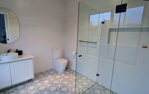 Sophisticated Escape in the Heart of Nature - Beaumont, Australia