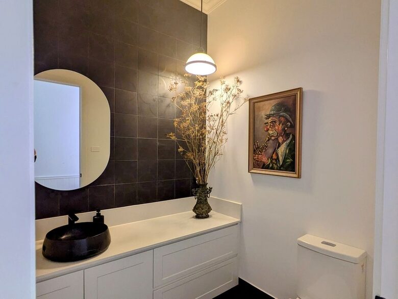 Sophisticated Escape in the Heart of Nature - Beaumont, Australia