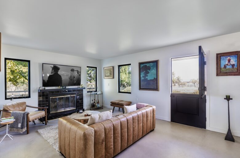 Exquisite Wine Country Escape with Sweeping Views - Paso Robles, California