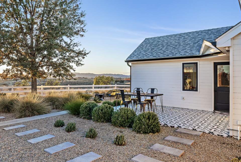 Exquisite Wine Country Escape with Sweeping Views - Paso Robles, California