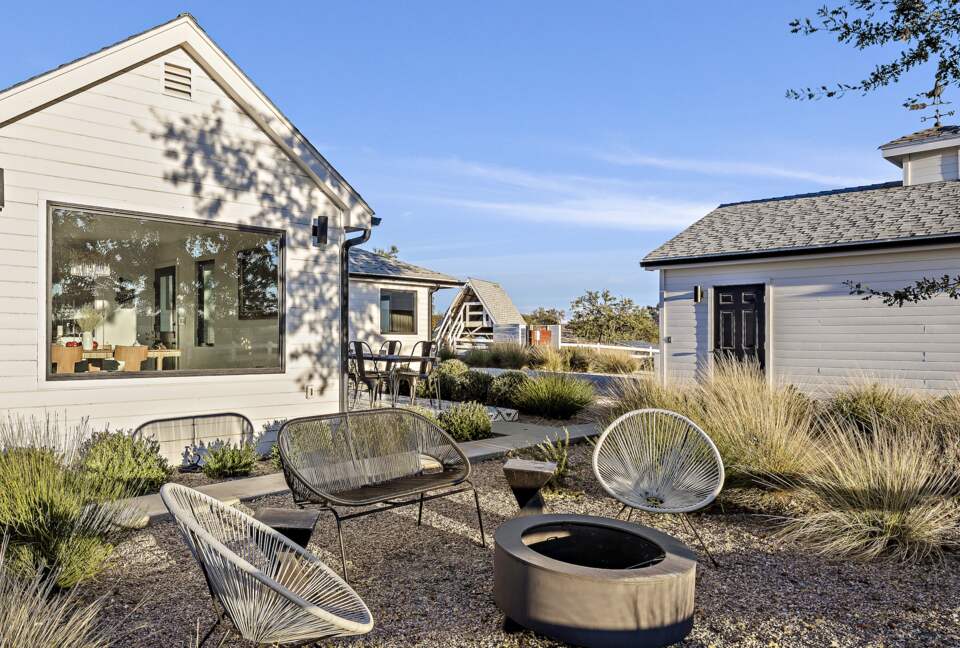 Exquisite Wine Country Escape with Sweeping Views - Paso Robles, California