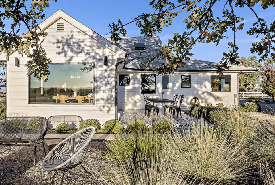 Exquisite Wine Country Escape with Sweeping Views - Paso Robles, California