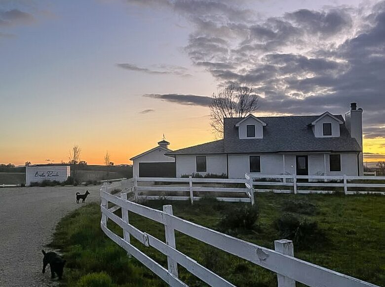 Exquisite Wine Country Escape with Sweeping Views - Paso Robles, California