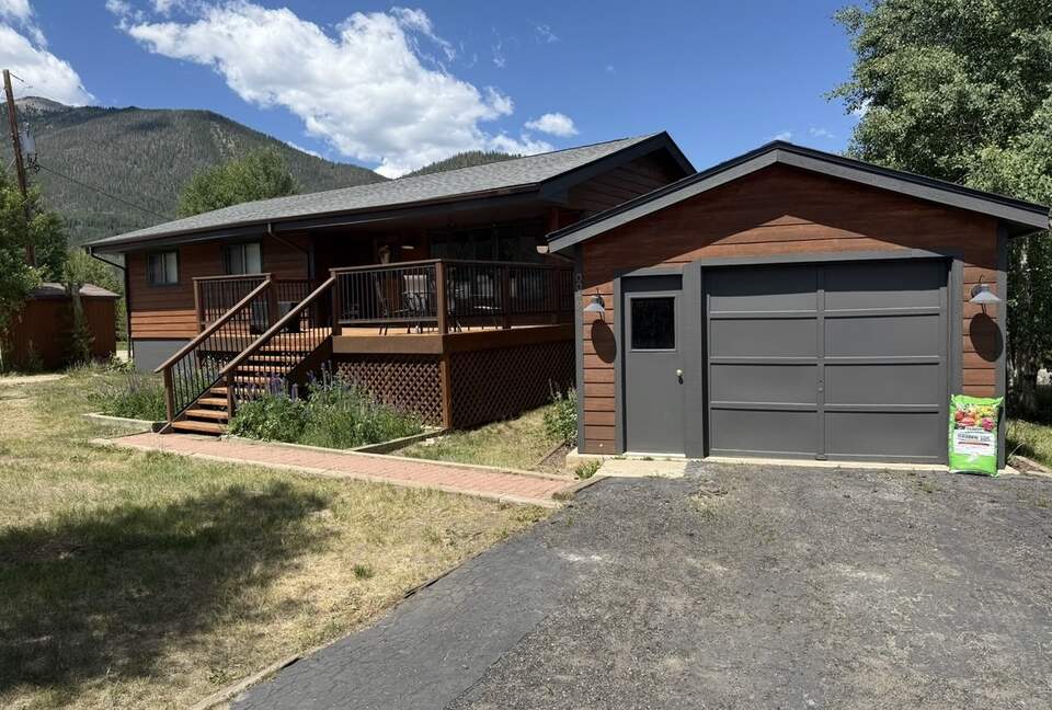 Elegant Alpine Escape in the Heart of Summit County - Frisco, Colorado