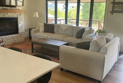 Elegant Alpine Escape in the Heart of Summit County - Frisco, Colorado