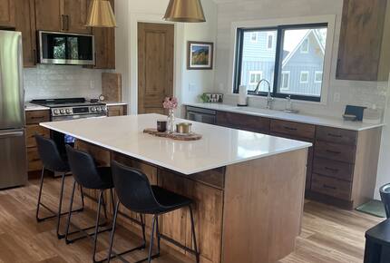 Elegant Alpine Escape in the Heart of Summit County - Frisco, Colorado