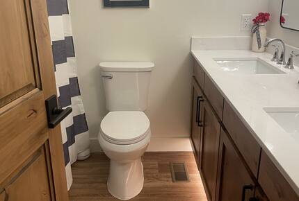 Elegant Alpine Escape in the Heart of Summit County - Frisco, Colorado