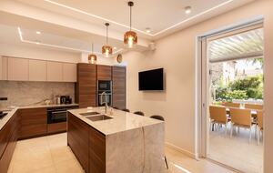 Ultimate Luxury Retreat in the Heart of the French Riviera - Cannes, France