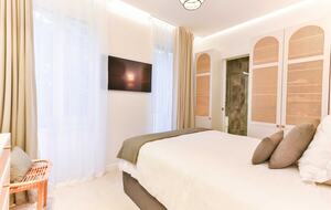 Ultimate Luxury Retreat in the Heart of the French Riviera - Cannes, France