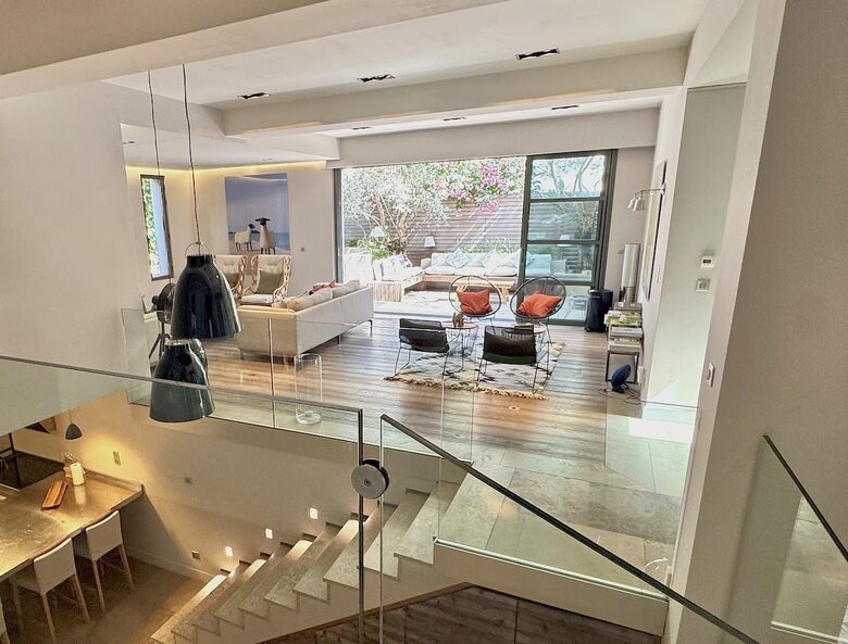 Refined Cannes Residence Steps from La Croisette - Cannes, France