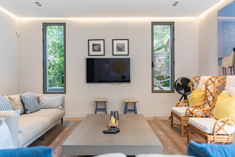 Refined Cannes Residence Steps from La Croisette - Cannes, France