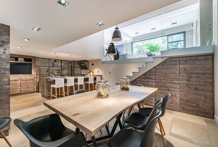 Refined Cannes Residence Steps from La Croisette - Cannes, France