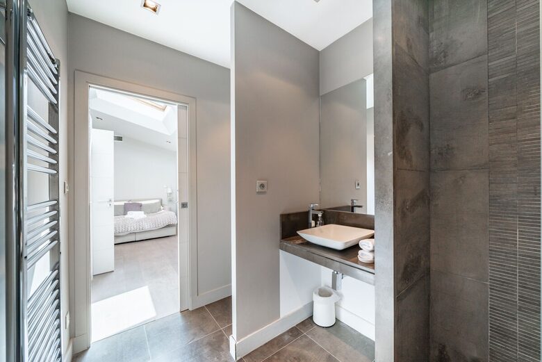 Refined Cannes Residence Steps from La Croisette - Cannes, France