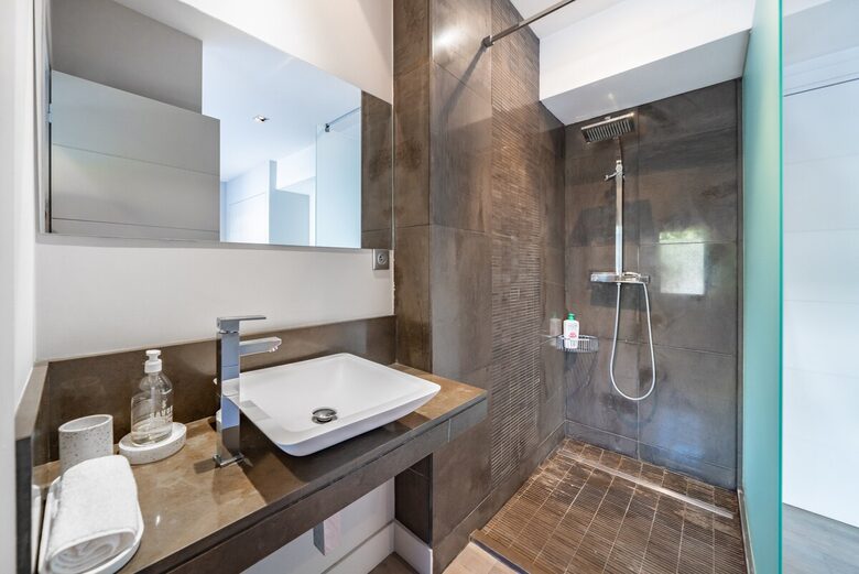 Refined Cannes Residence Steps from La Croisette - Cannes, France