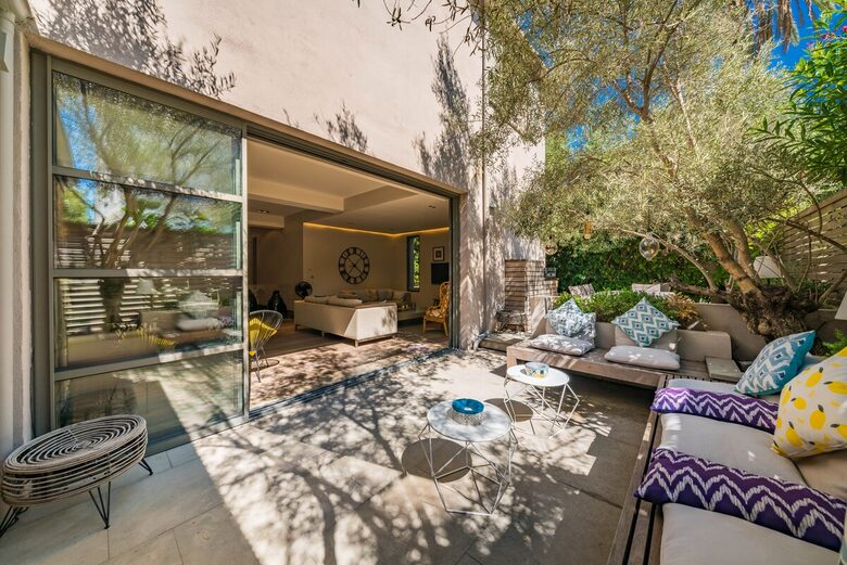 Refined Cannes Residence Steps from La Croisette - Cannes, France