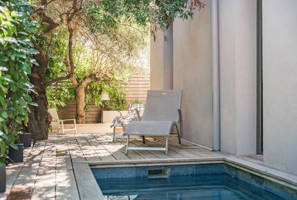 Refined Cannes Residence Steps from La Croisette - Cannes, France