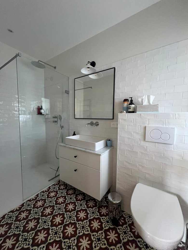 A Refined Stone Retreat in the Heart of Provence - Brignon, France