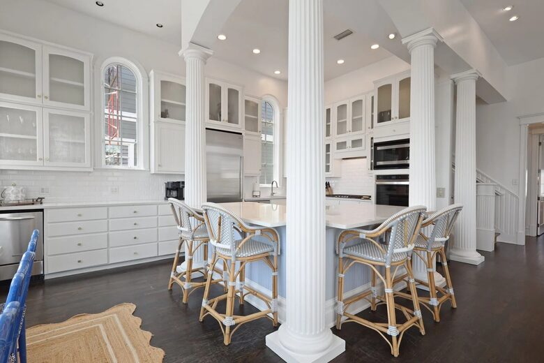 Stunning Seaside Retreat on St Simons Island - Saint Simons Island, Georgia