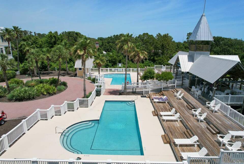 Stunning Seaside Retreat on St Simons Island - Saint Simons Island, Georgia