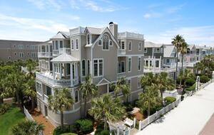 Stunning Seaside Retreat on St Simons Island - Saint Simons Island, Georgia