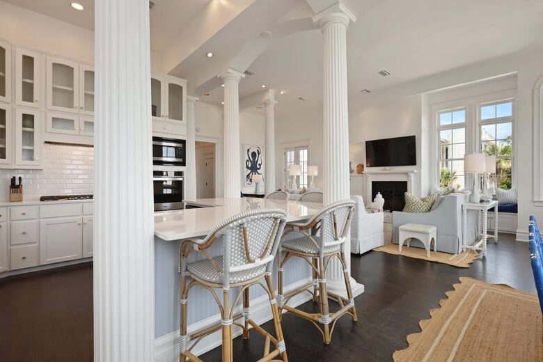 Stunning Seaside Retreat on St Simons Island - Saint Simons Island, Georgia