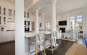 Stunning Seaside Retreat on St Simons Island - Saint Simons Island, Georgia