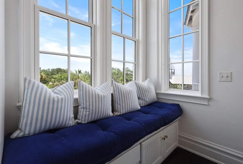 Stunning Seaside Retreat on St Simons Island - Saint Simons Island, Georgia