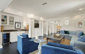 Stunning Seaside Retreat on St Simons Island - Saint Simons Island, Georgia