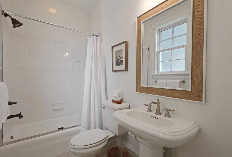 Stunning Seaside Retreat on St Simons Island - Saint Simons Island, Georgia