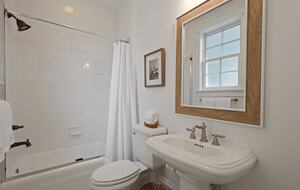 Stunning Seaside Retreat on St Simons Island - Saint Simons Island, Georgia