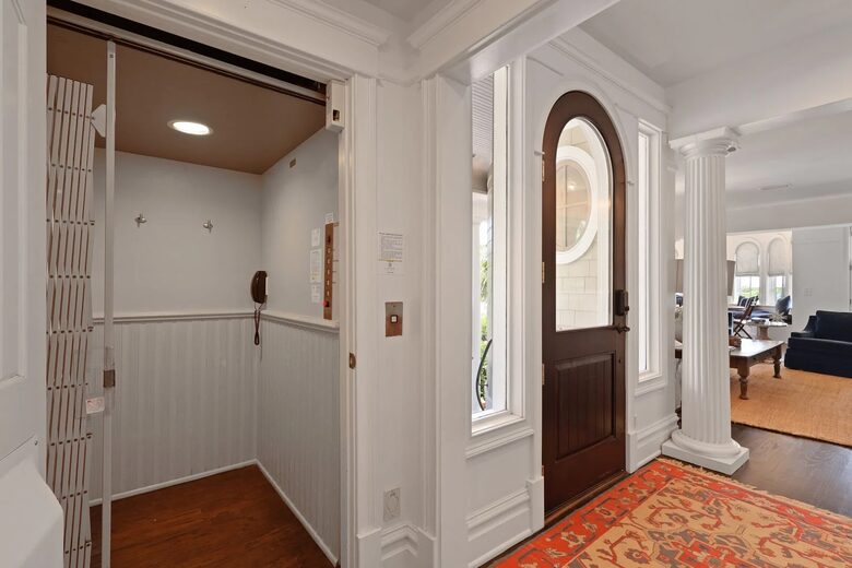 Stunning Seaside Retreat on St Simons Island - Saint Simons Island, Georgia