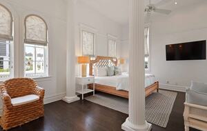 Stunning Seaside Retreat on St Simons Island - Saint Simons Island, Georgia