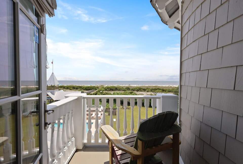 Stunning Seaside Retreat on St Simons Island - Saint Simons Island, Georgia