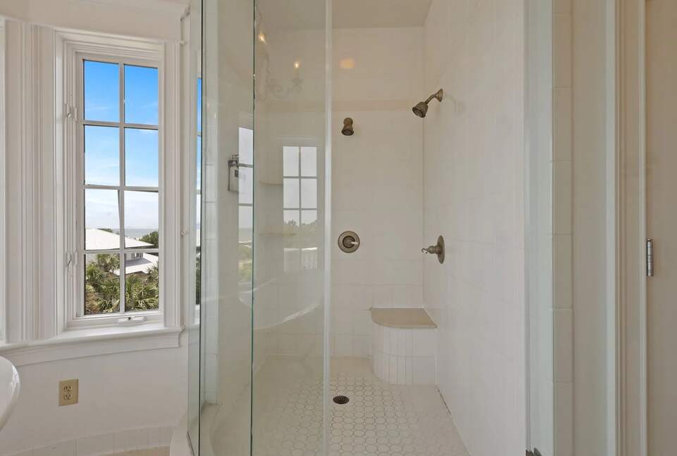 Stunning Seaside Retreat on St Simons Island - Saint Simons Island, Georgia