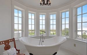 Stunning Seaside Retreat on St Simons Island - Saint Simons Island, Georgia