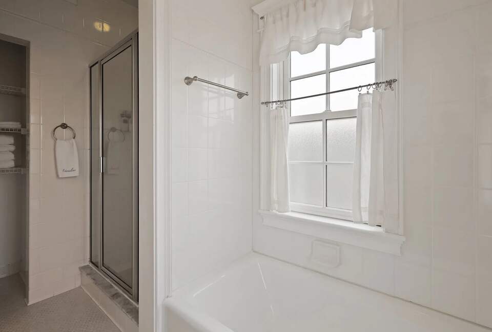 Stunning Seaside Retreat on St Simons Island - Saint Simons Island, Georgia