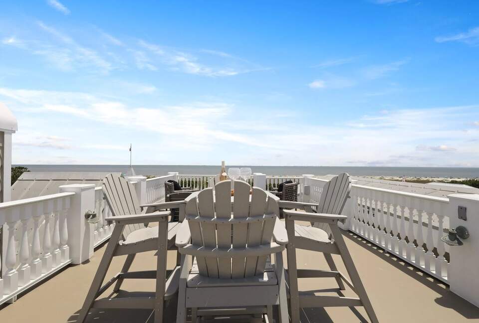 Stunning Seaside Retreat on St Simons Island - Saint Simons Island, Georgia