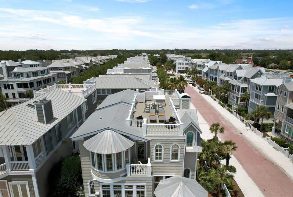 Stunning Seaside Retreat on St Simons Island - Saint Simons Island, Georgia