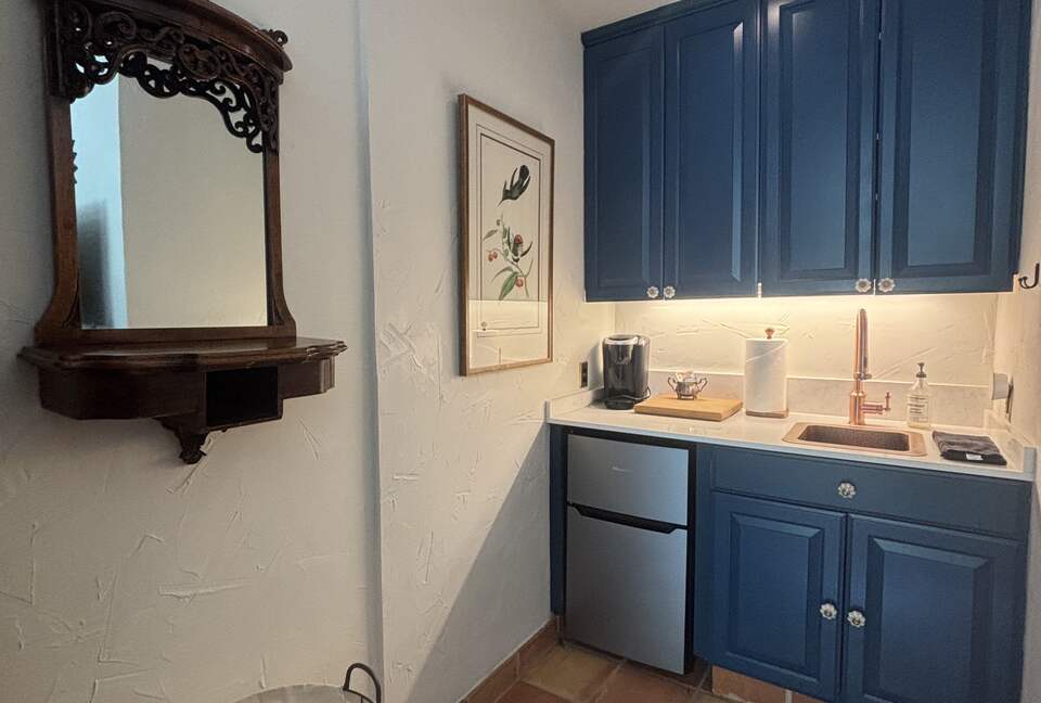 A Charming 1930s Spanish Hideaway near downtown Palm Springs - Palm Springs, California