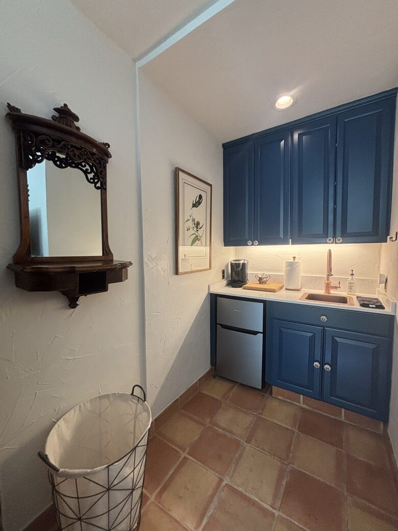 A Charming 1930s Spanish Hideaway near downtown Palm Springs - Palm Springs, California