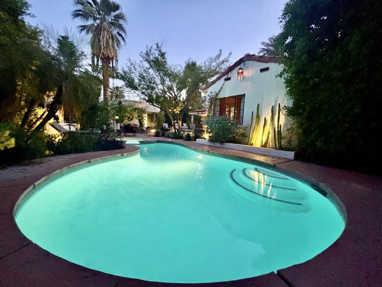 A Charming 1930s Spanish Hideaway near downtown Palm Springs - Palm Springs, California