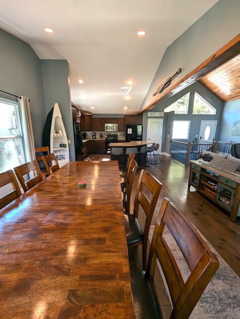 Mountainview Lakeside Escape - LaFollette, Tennessee